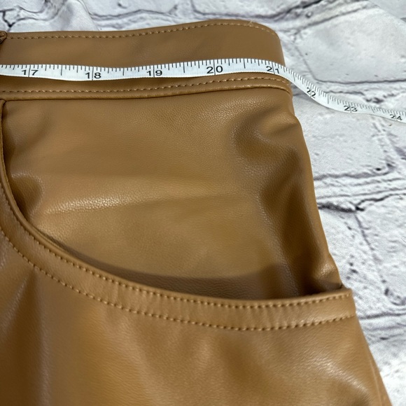 Abercrombie & Fitch Curve Love Faux Leather ’90s Straight Ultra High Rise SZ 22S - Picture 8 of 13